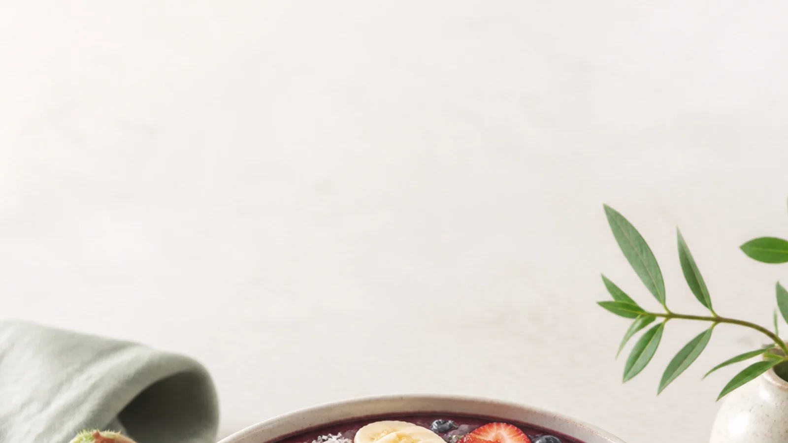 Pinterest pin for 25 Gorgeous Acai Bowl Toppings to Try Next