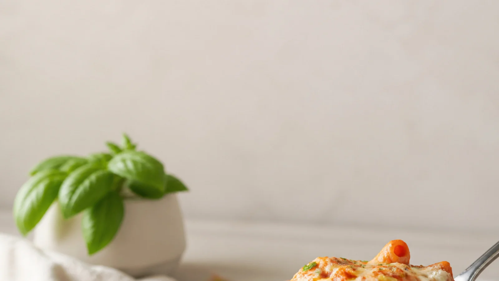 Pinterest pin for 25 Easy Baked Ziti Recipes for Cozy Dinners