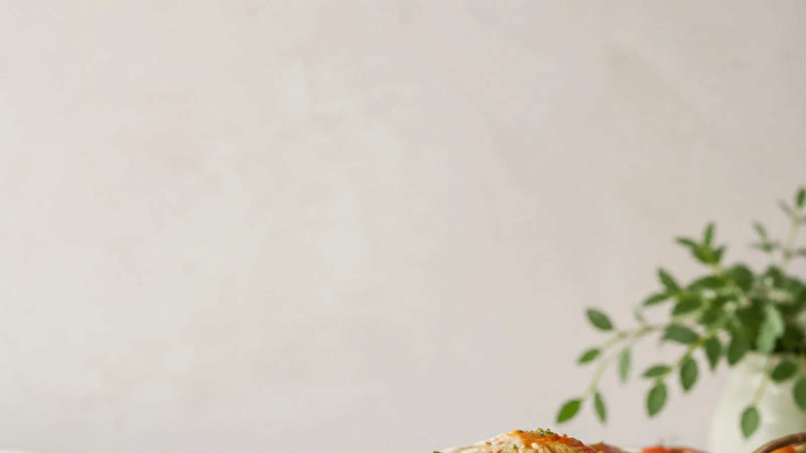 Pinterest pin for 25 Cozy Chicken Spaghetti Recipes for Dinner